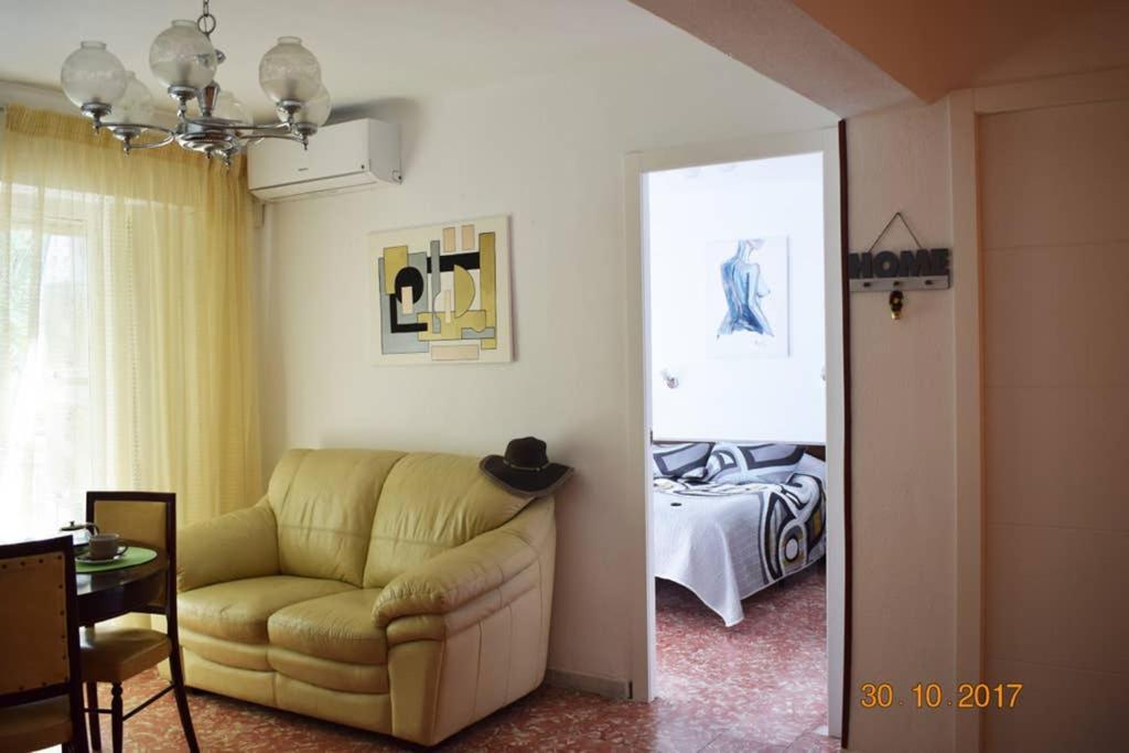 Apartamento En El Centro De Alicante Buitenkant foto